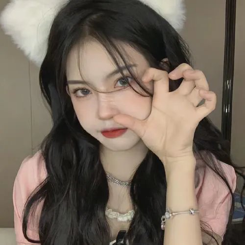 小鱼莉莉